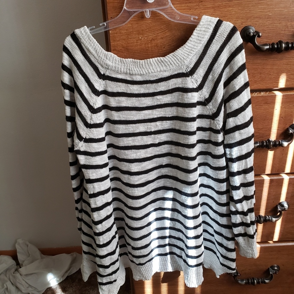 👋🏻American Rag Sweater - Picture 2 of 4